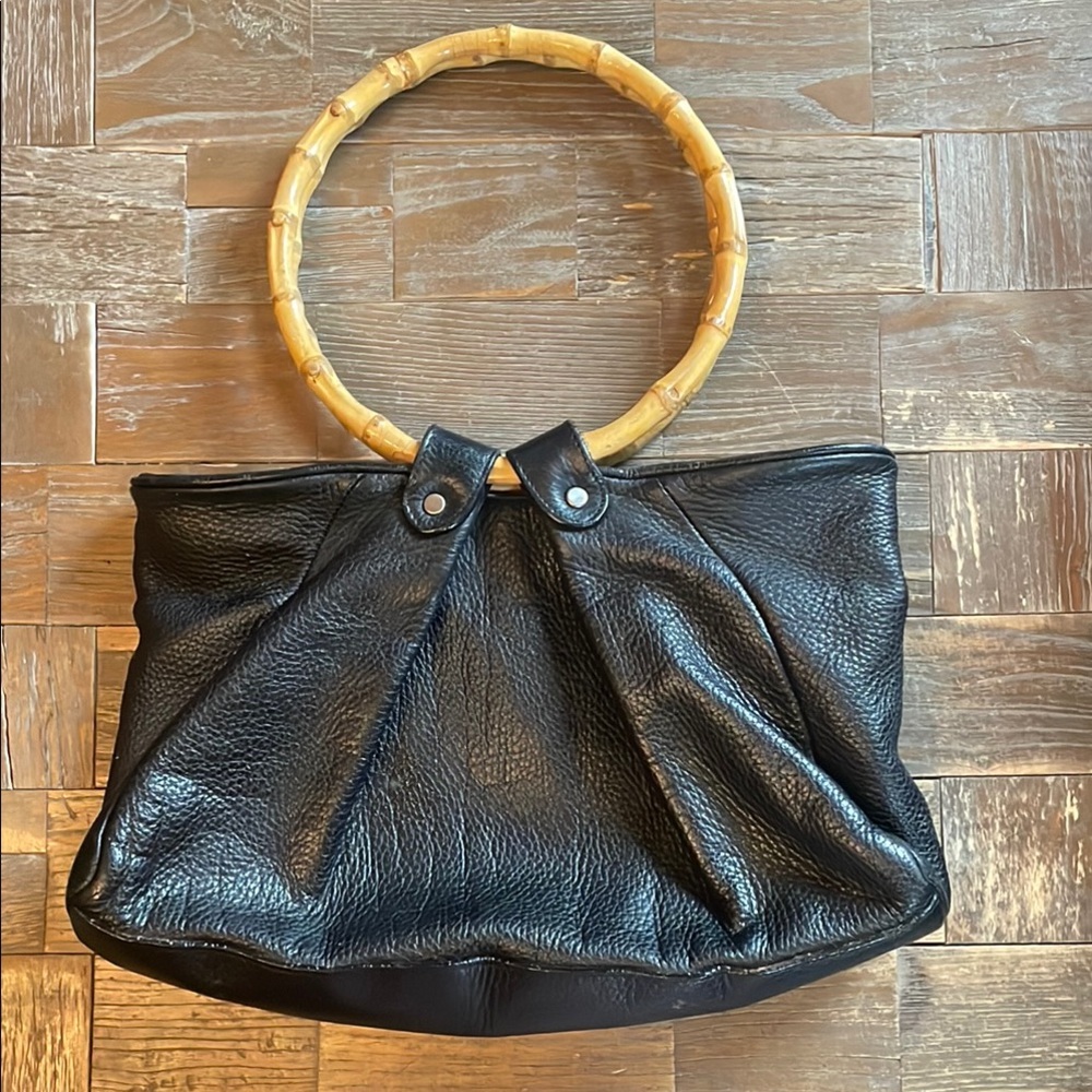 Claudia Firenze Pebbled Leather Bamboo Handle Purse🖤